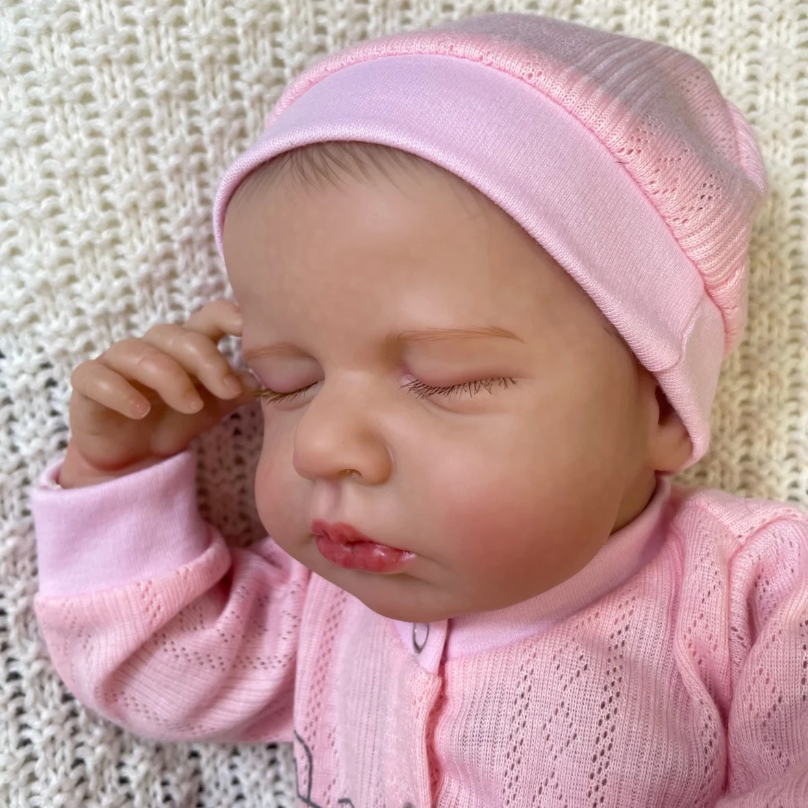 kf-S2810ac75f6474e7889e73525ee7776ceo-20Inch-Lifelike-Already-Painted-Reborn-Dolls-LouLou-3D-Skin-Realistic-Baby-Alive-Newborn-Dolls-Toy-Figure